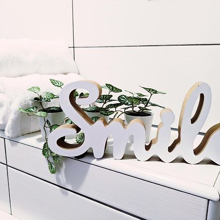Doma-Lu Apartment-Near Airport And Highway- Free Parking Velika Mlaka Экстерьер фото