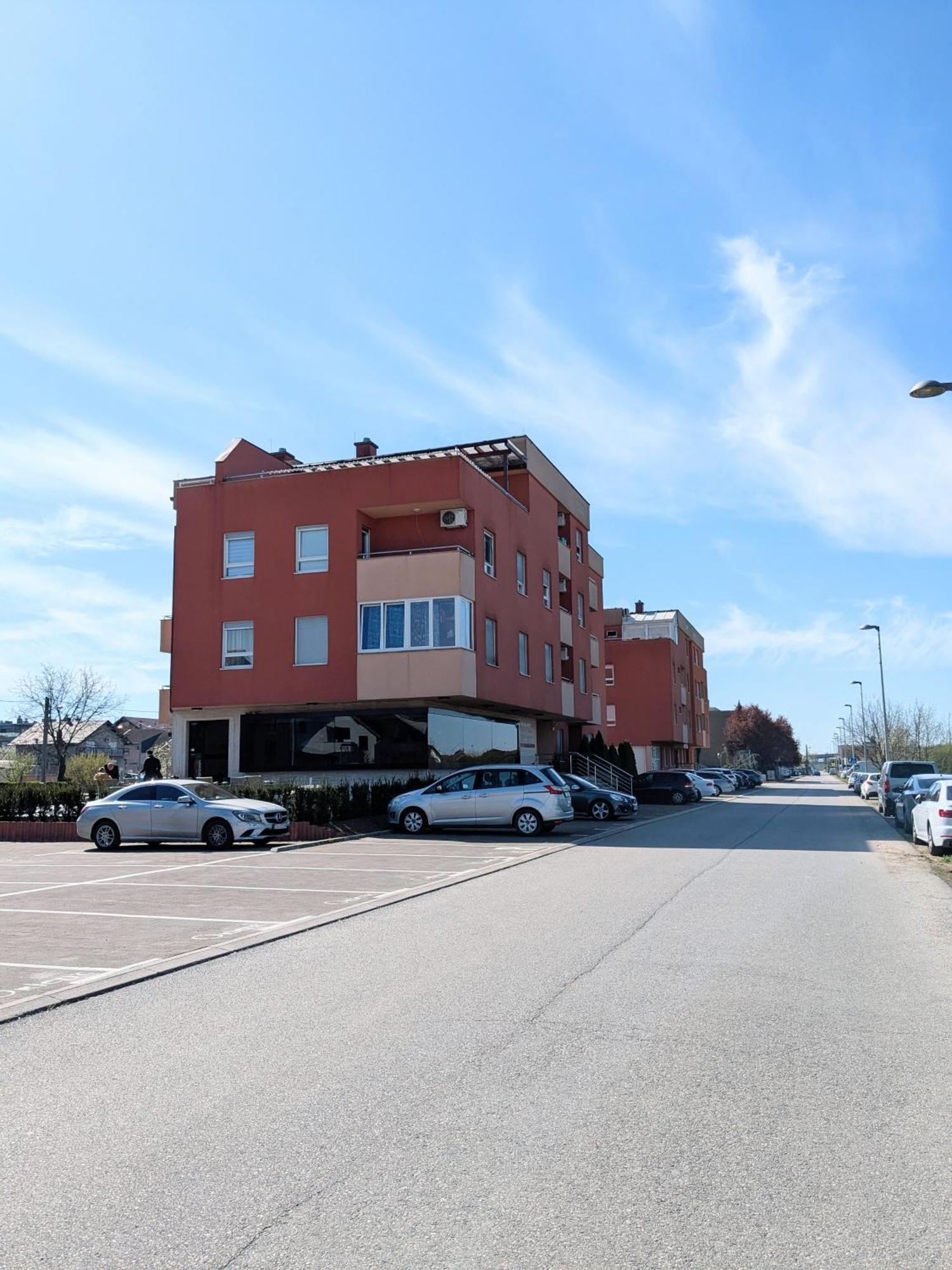 Doma-Lu Apartment-Near Airport And Highway- Free Parking Velika Mlaka Экстерьер фото